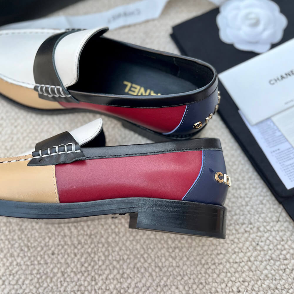 Ch**el Loafer