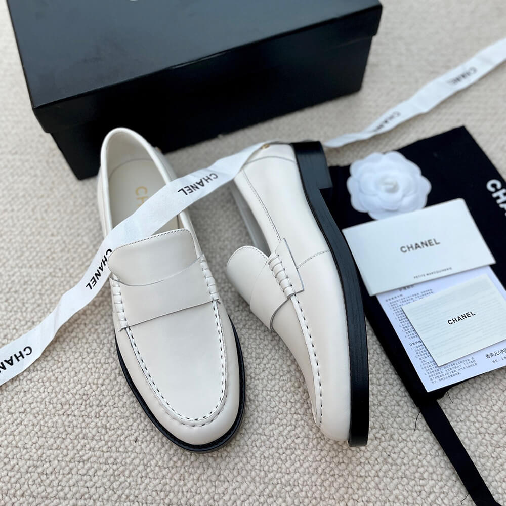 Ch**el Loafer