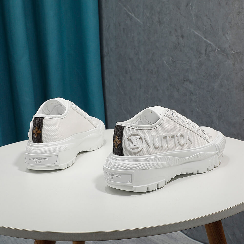 LV SQUAD SNEAKER