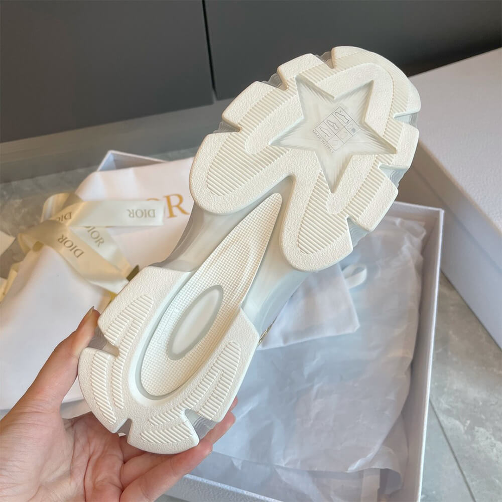 D10r VIBE SNEAKER
