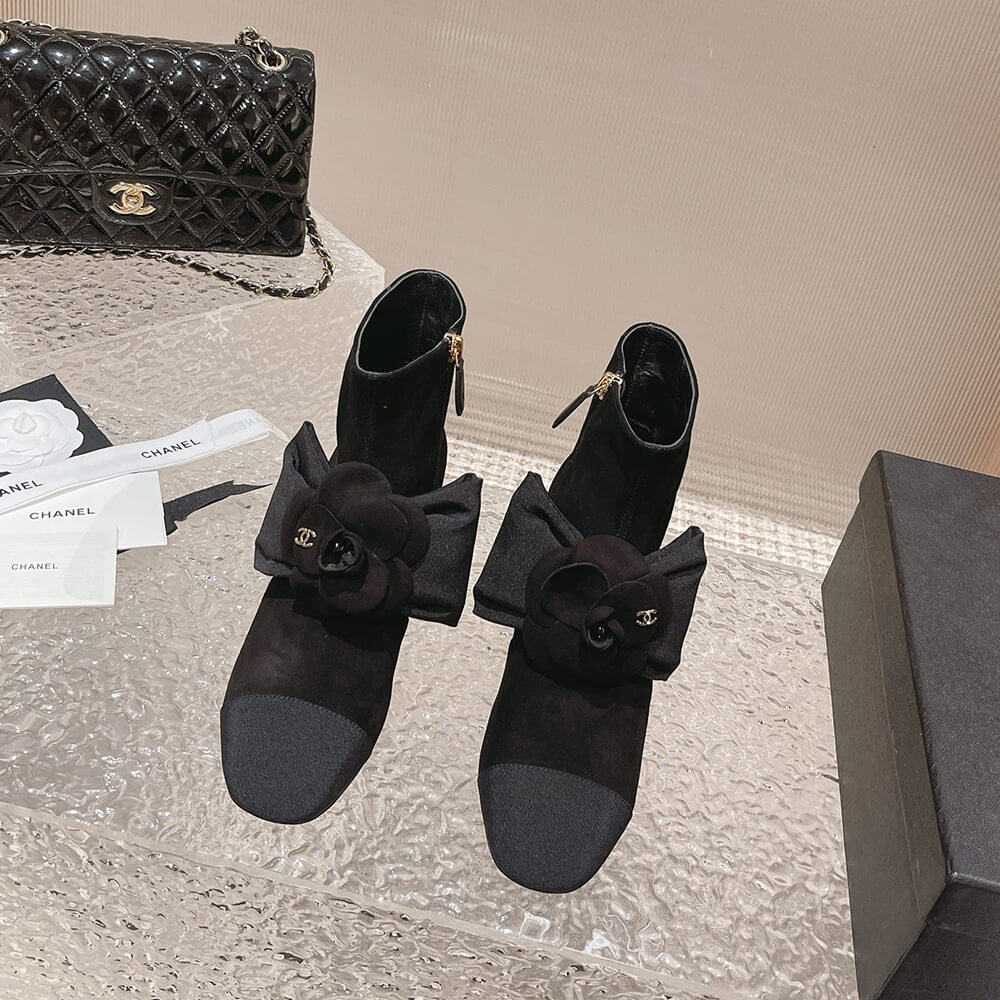 Ch**el SHORT BOOTS