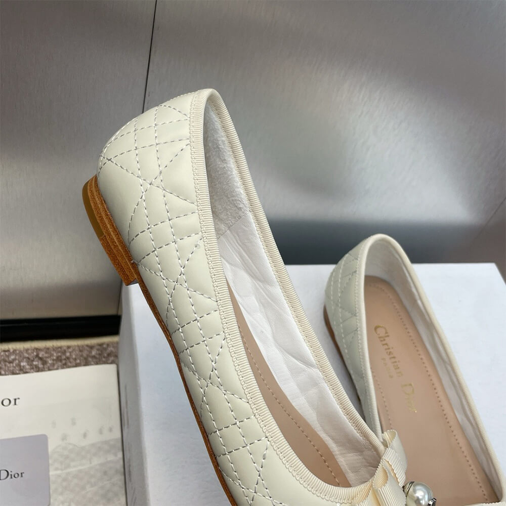 D10r Ballet Flat