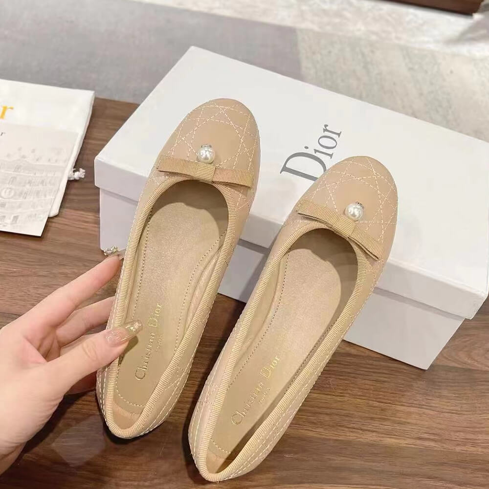 D10r Ballet Flat