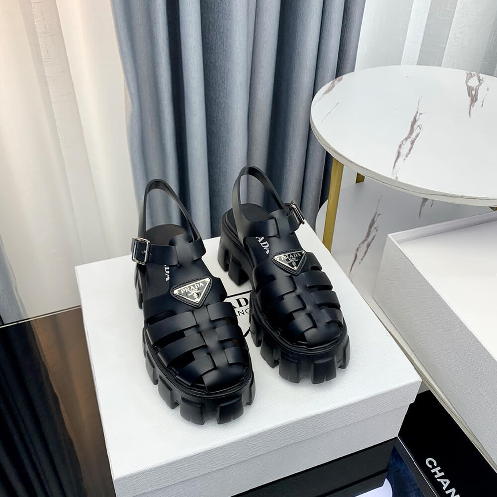 Pra*a Sandals