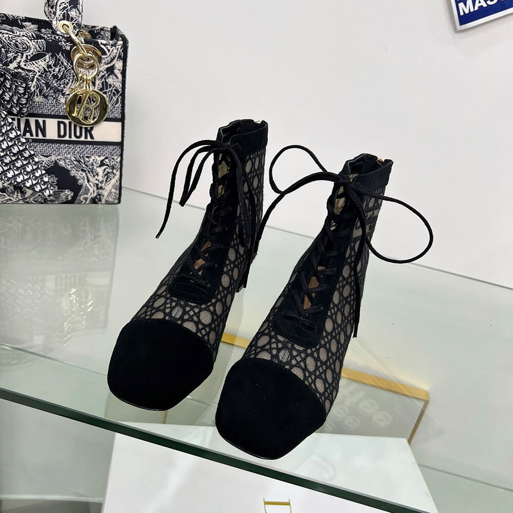 D10r Naughtily-D Heeled Ankle Boot