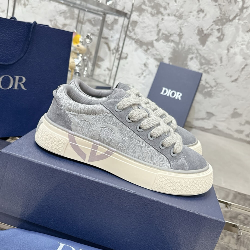D10r B33 Sneaker