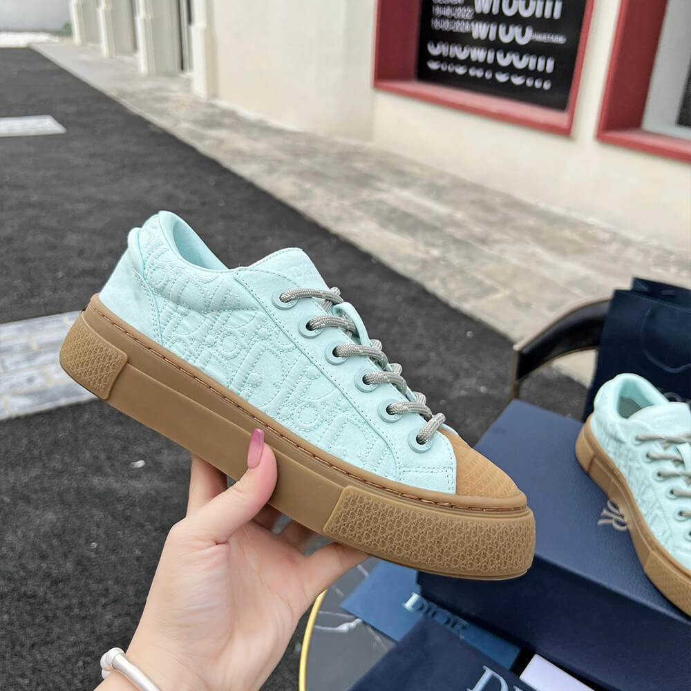 D10r B33 Sneaker