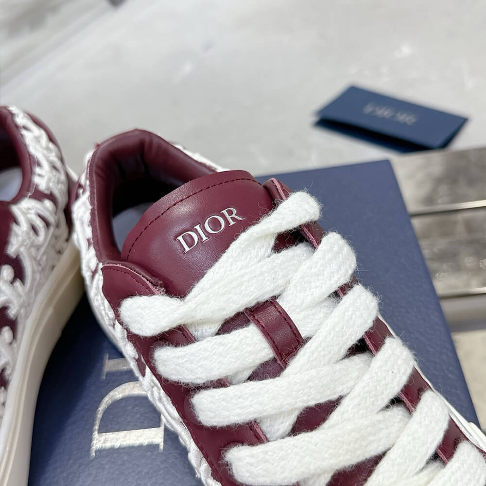 D10r B33 Sneaker