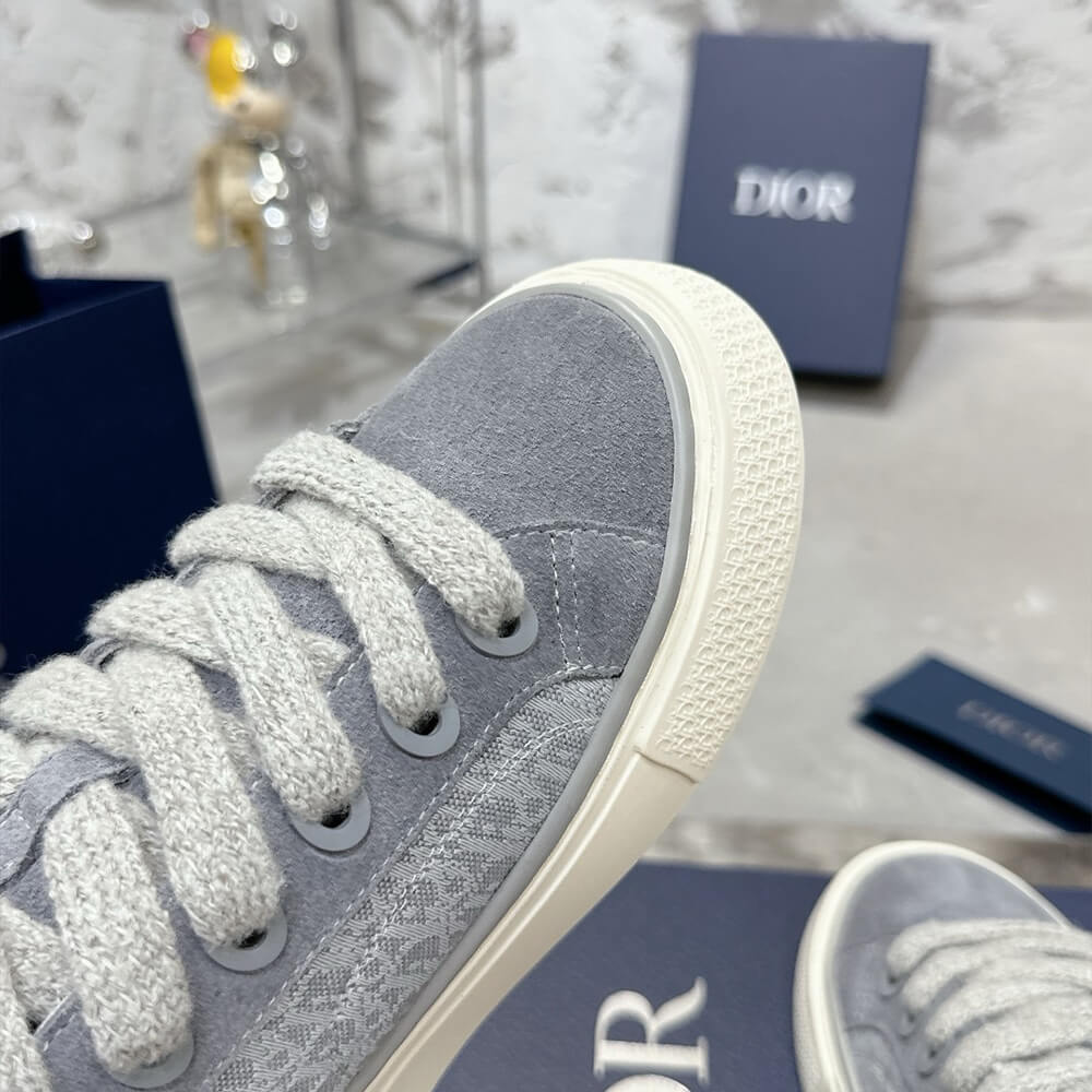 D10r B33 Sneaker