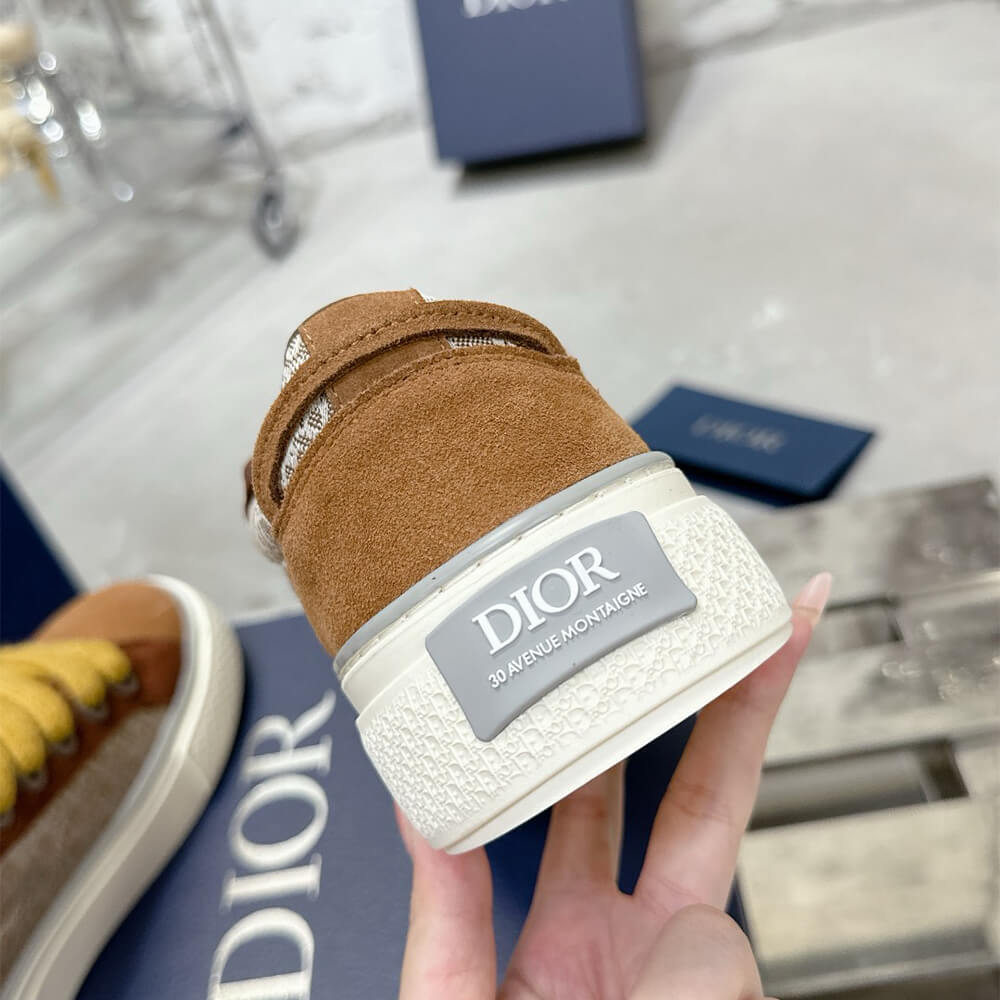 D10r B33 Sneaker