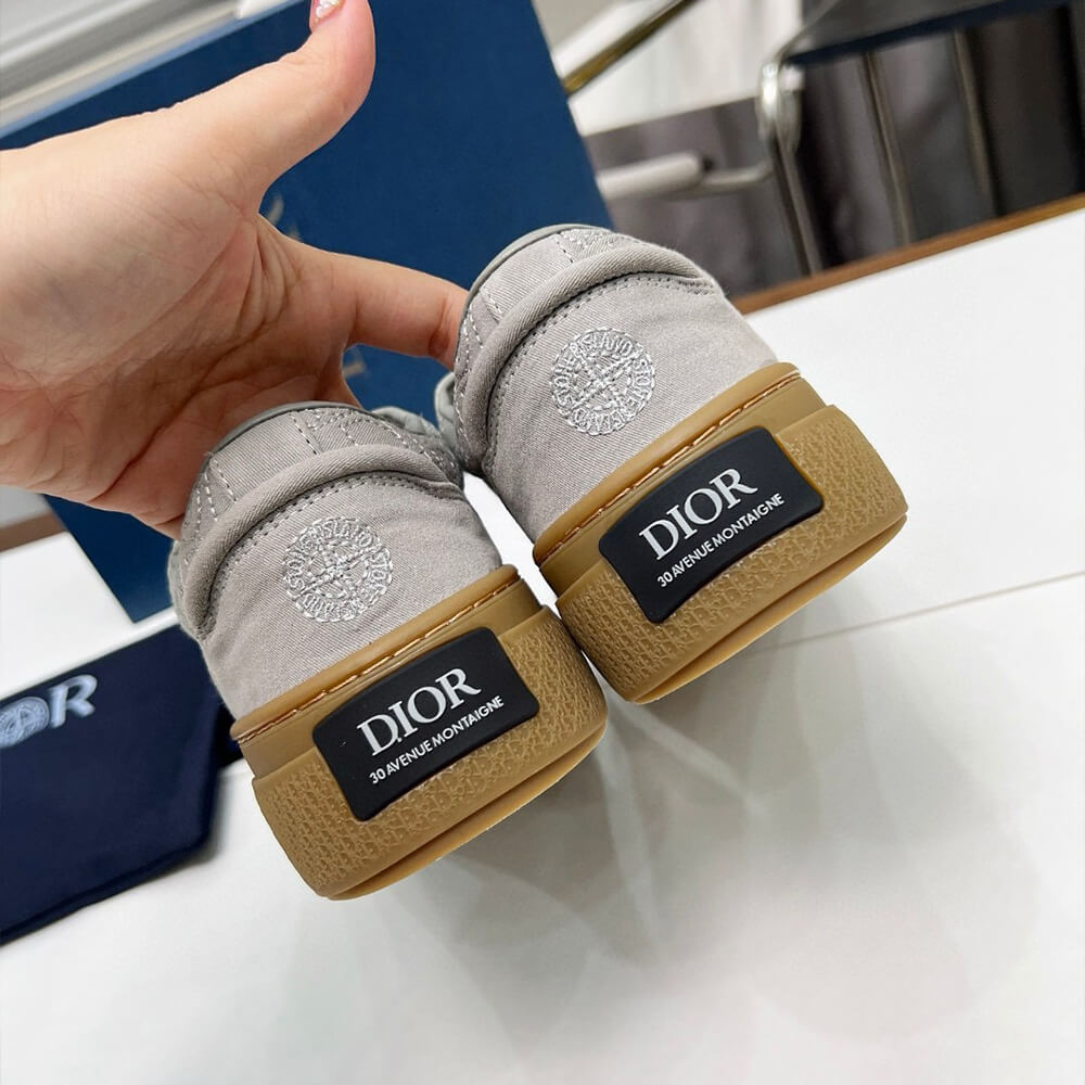 D10r B33 Sneaker