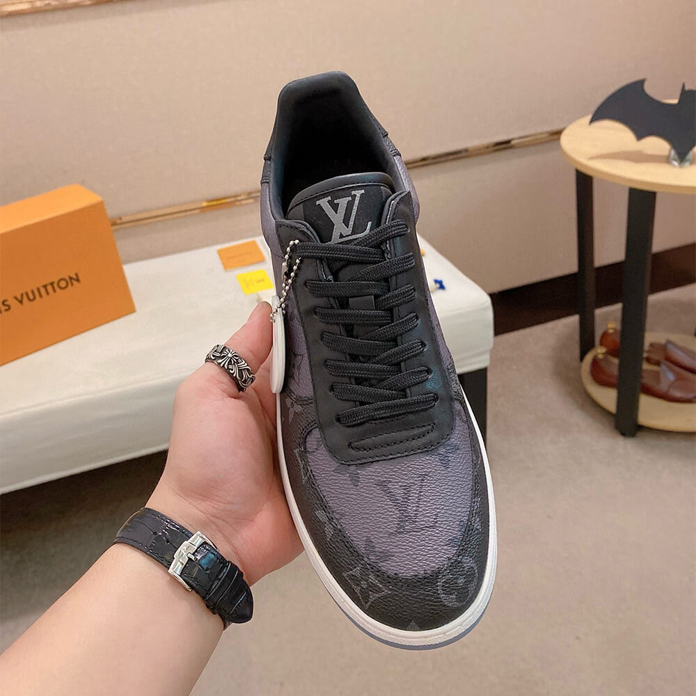 L0vis Vvtt0n Rivoli Sneaker