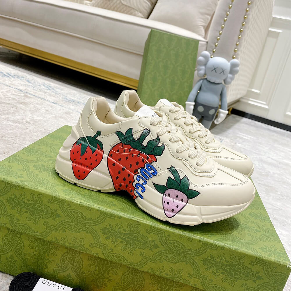 Gvc*1 Strawberries Rhyton Sneaker