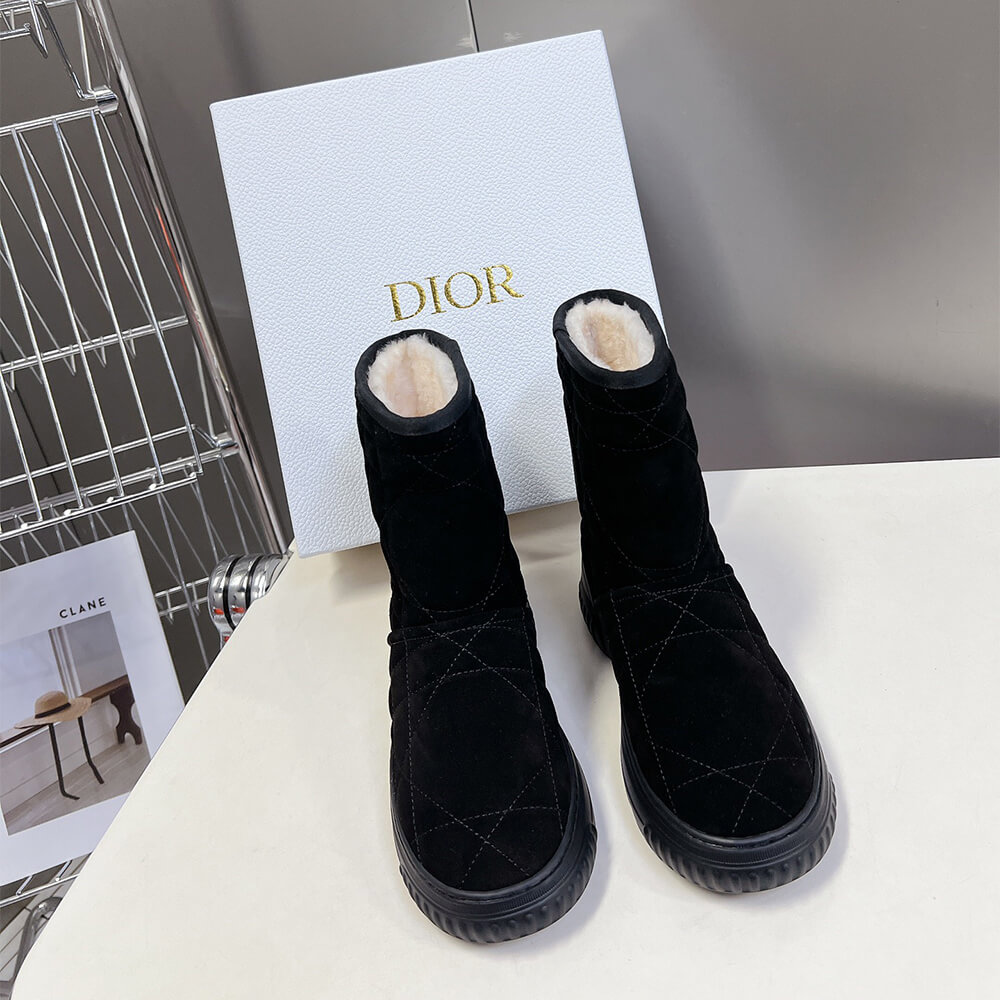 D10r Frost Ankle Boot