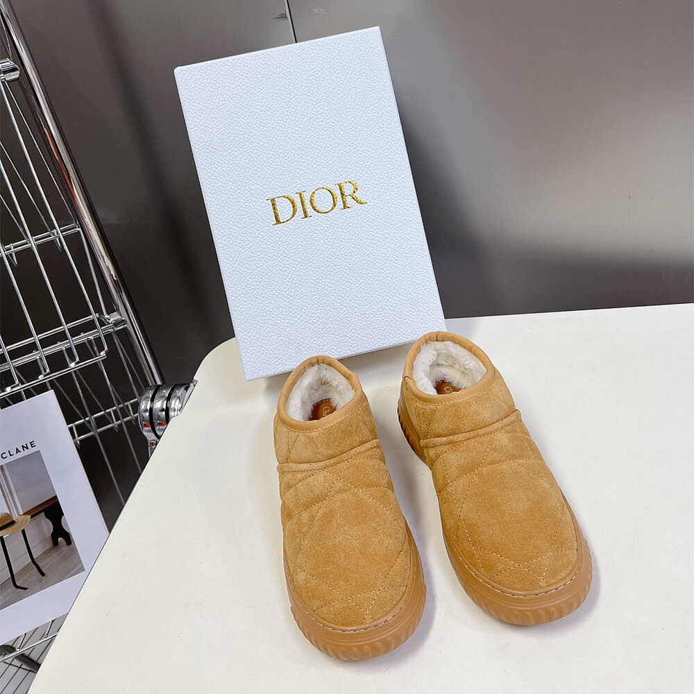 D10r Frost Ankle Boot