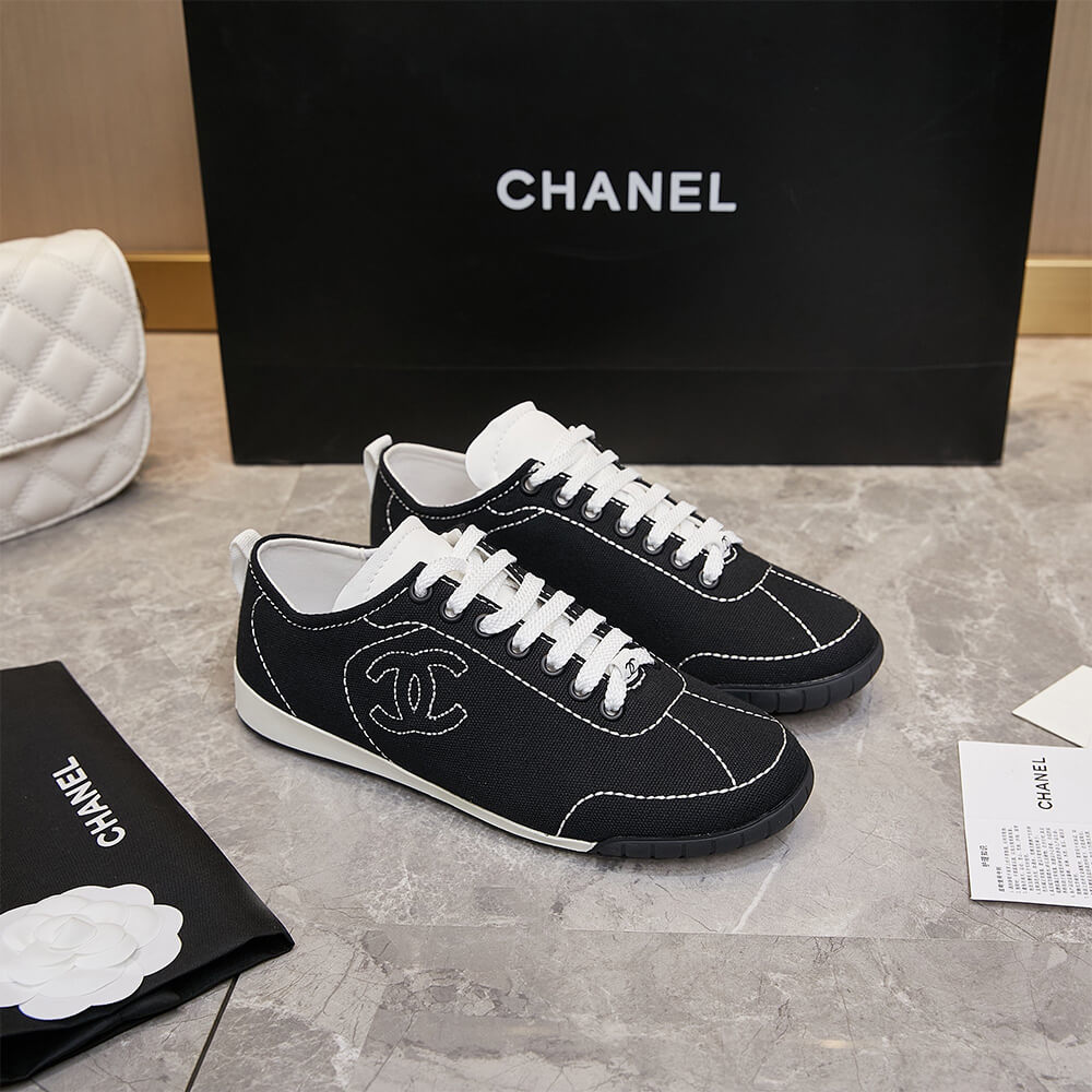 Ch**el Trainers