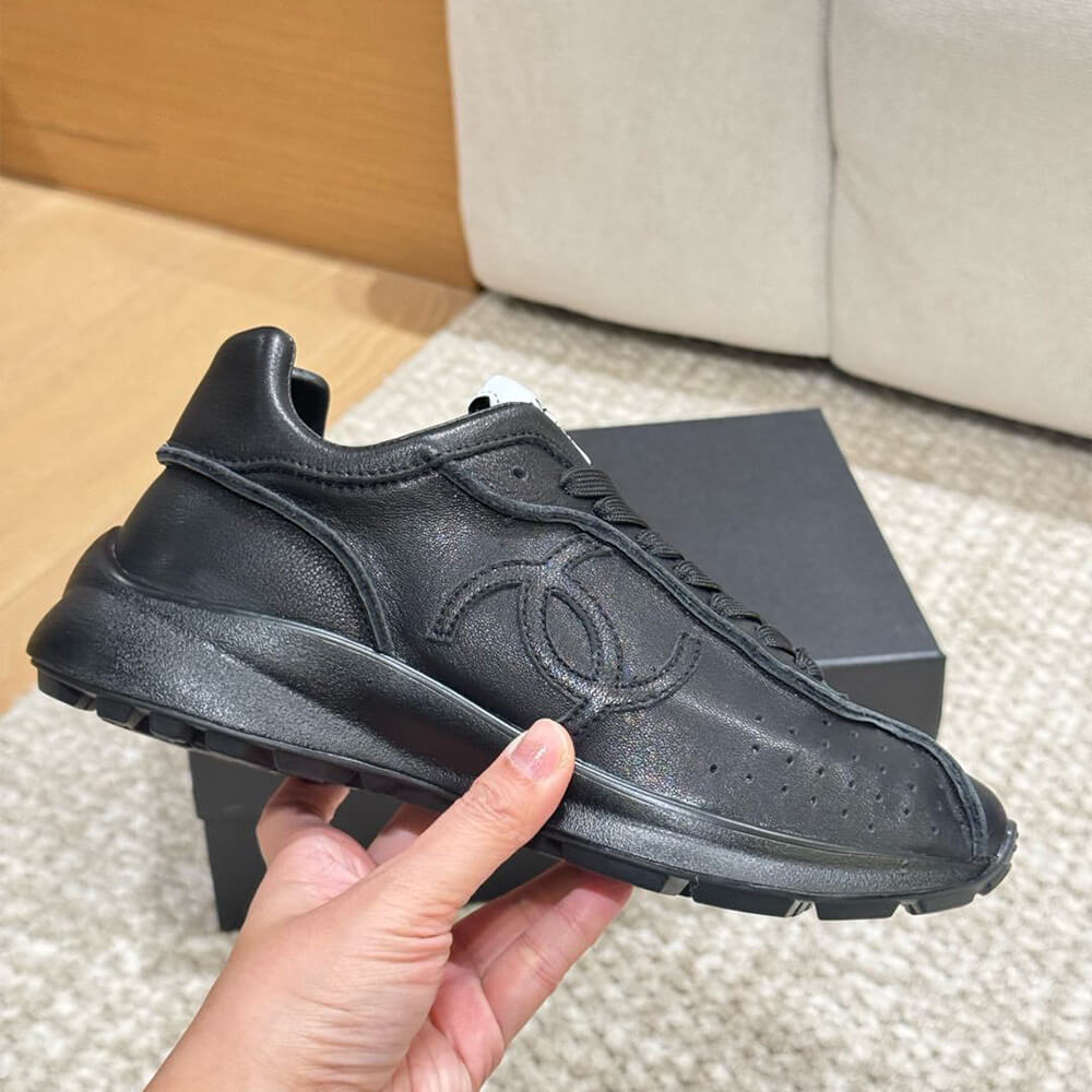 Ch**el Trainers