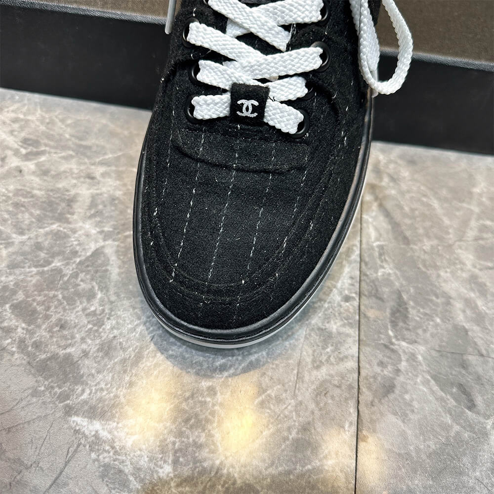 Ch**el Trainers