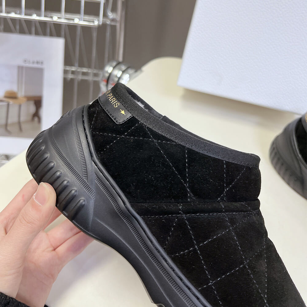 D10r Frost Ankle Boot