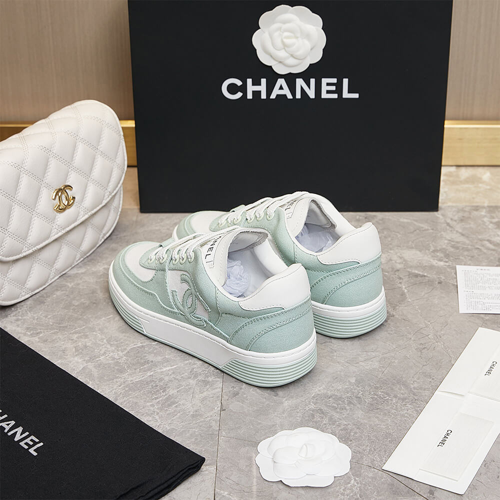Ch**el Trainers