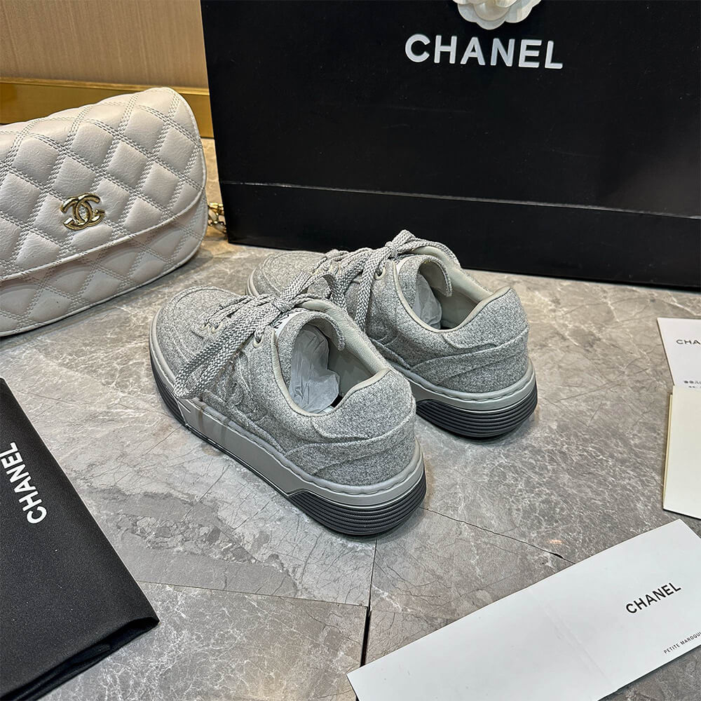 Ch**el Trainers
