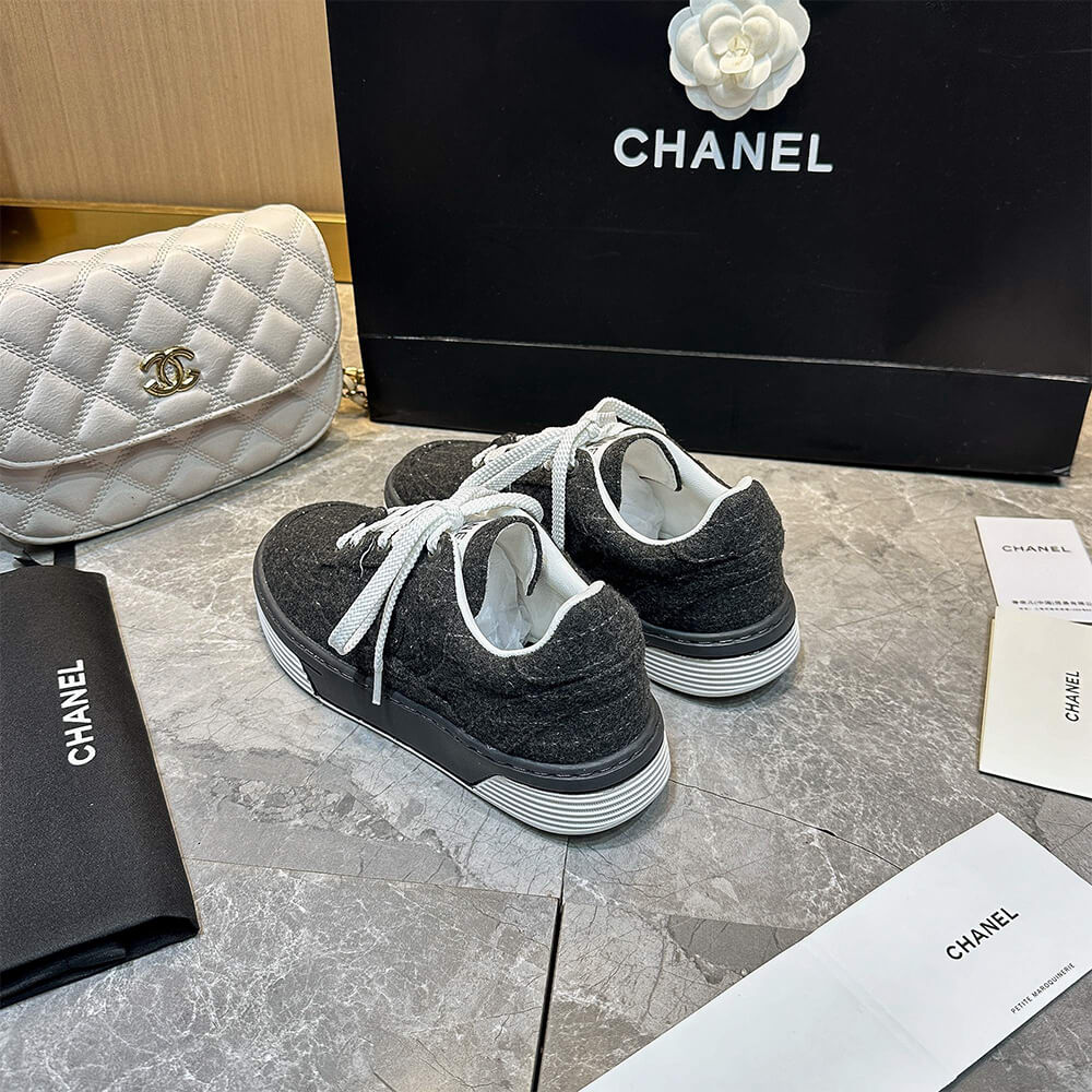 Ch**el Trainers