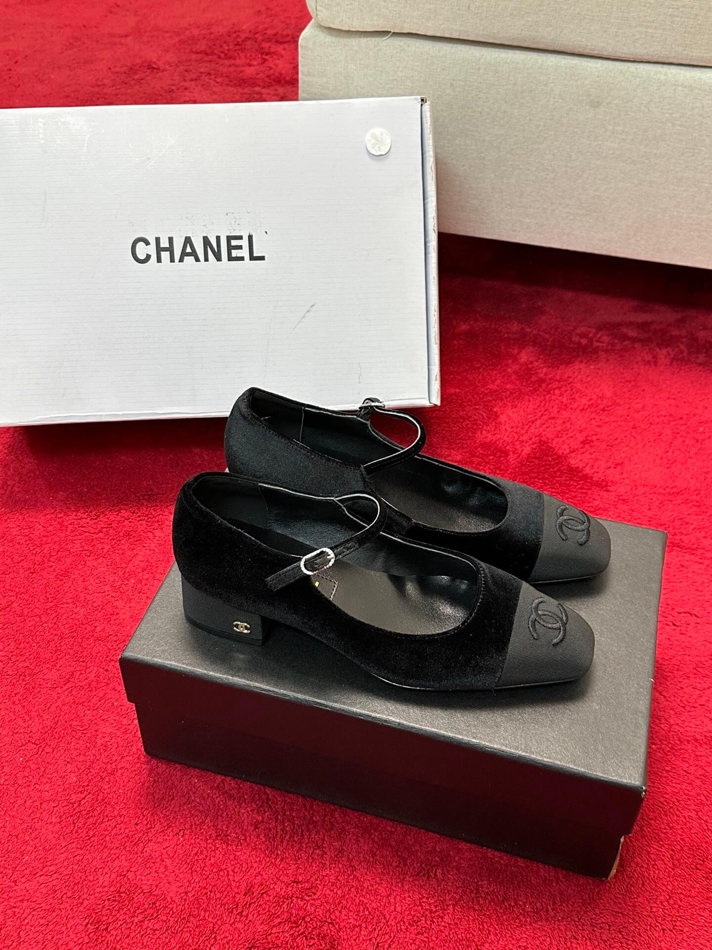 Ch**el Mary Janes Heel