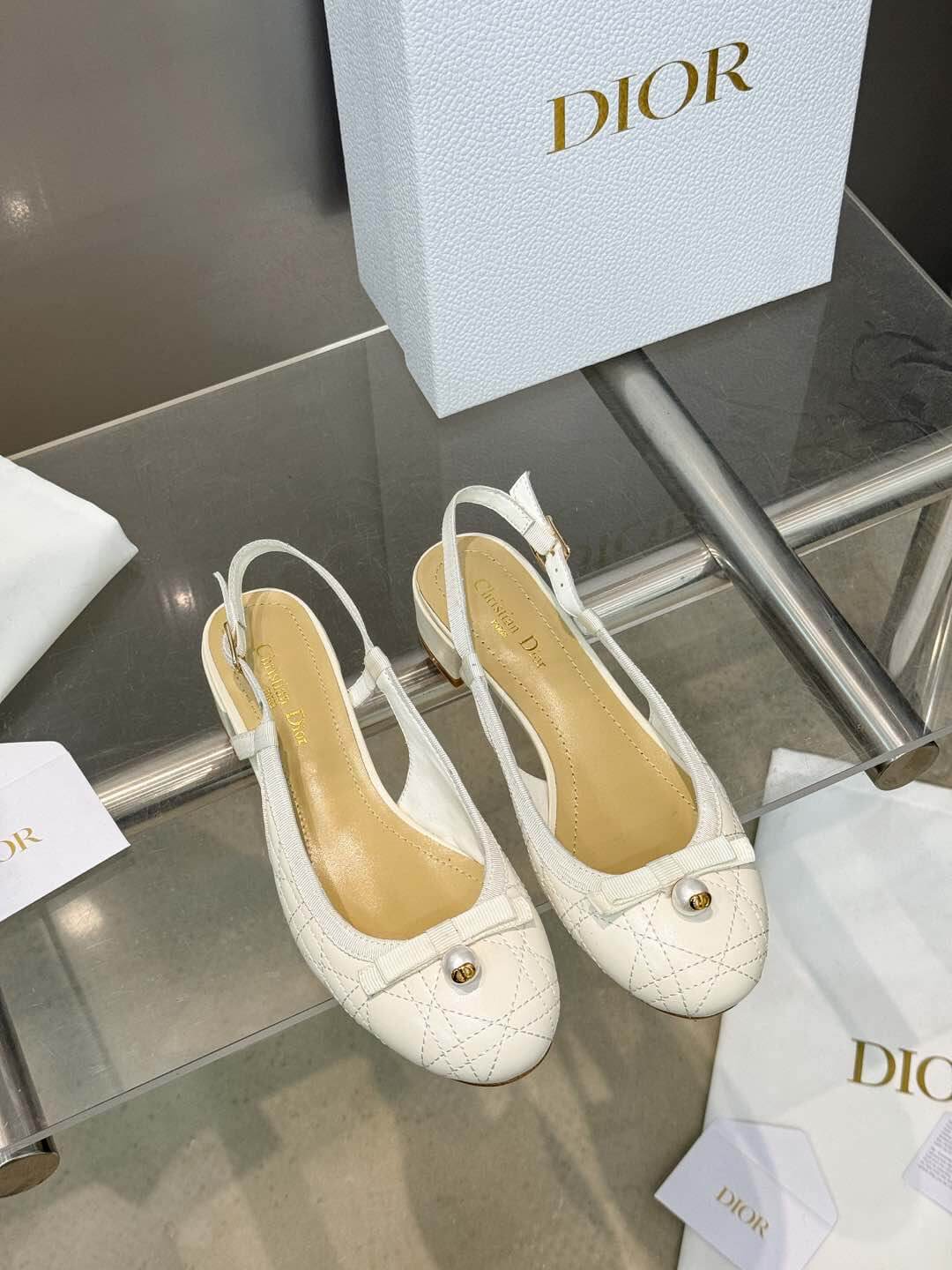 D10r Ballet Slingback Pump