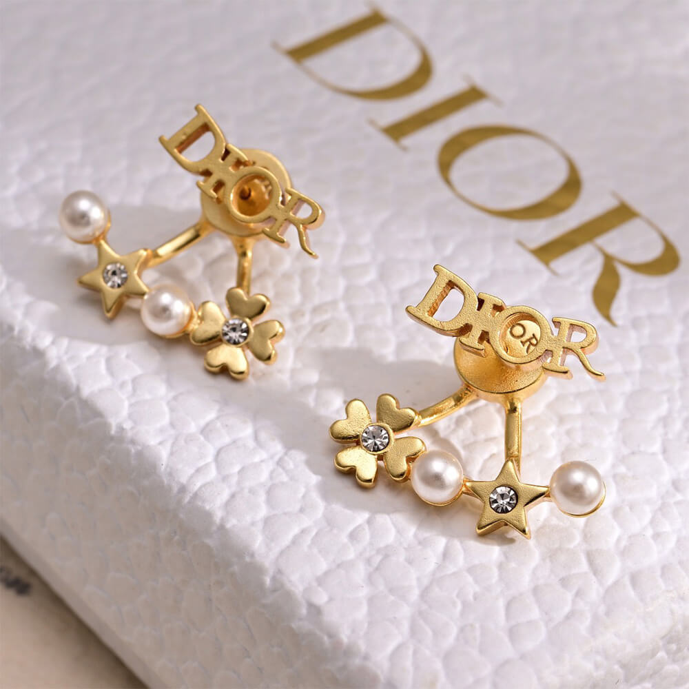 D10r PEARL EARRINGS