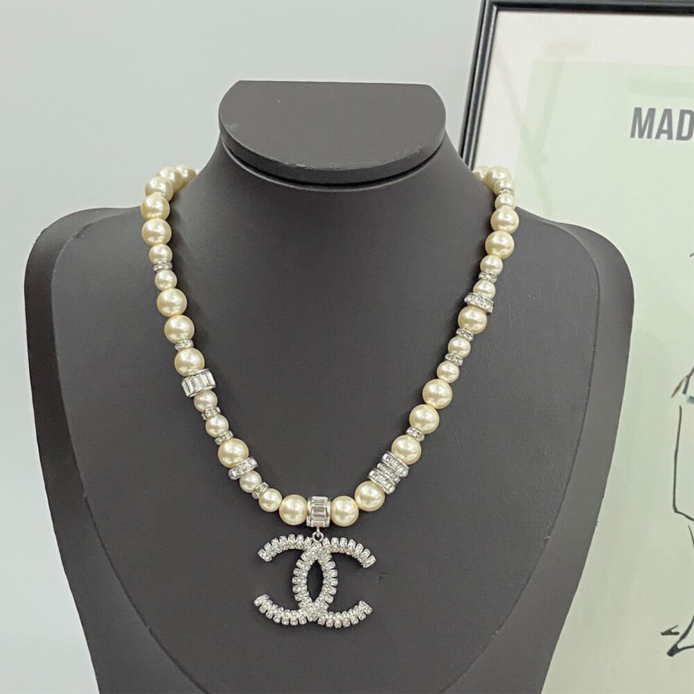 Ch**el NECKLACE