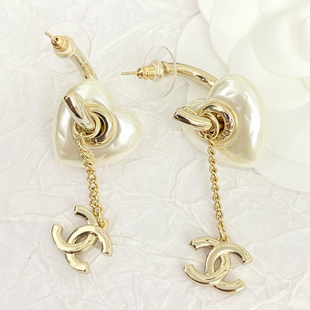 Ch**el D1am0nd EARRINGS