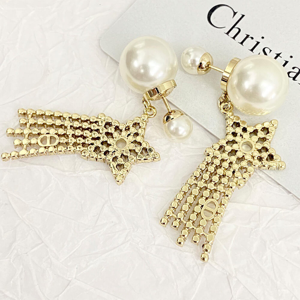D10r PEARL EARRINGS