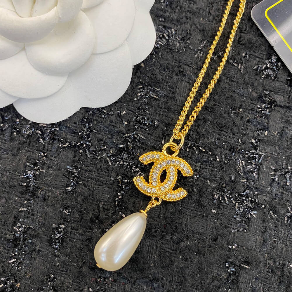 Ch**el NECKLACE
