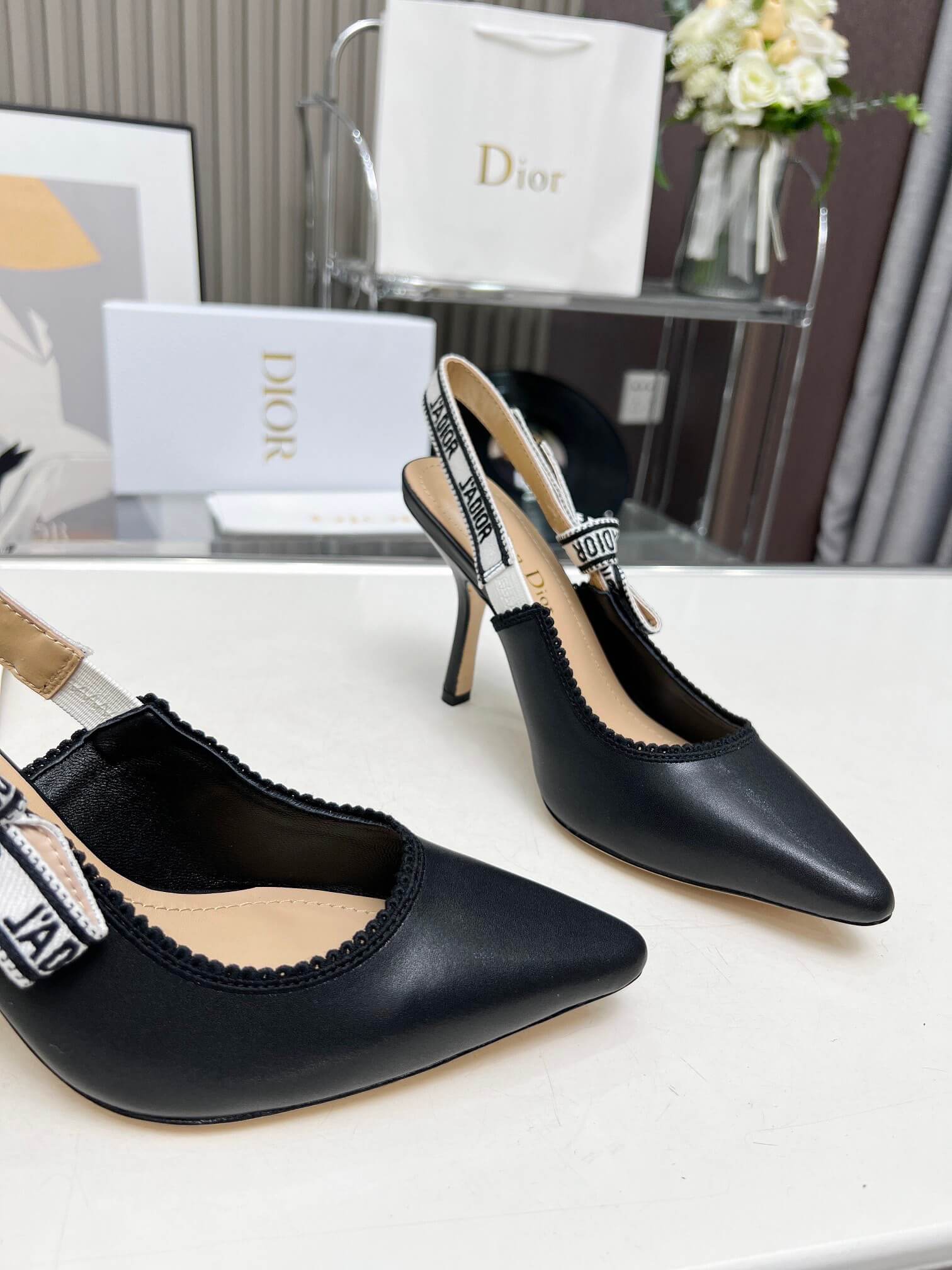 J’AD10r Slingback Pump