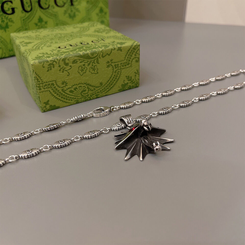 Gvc*1 NECKLACE