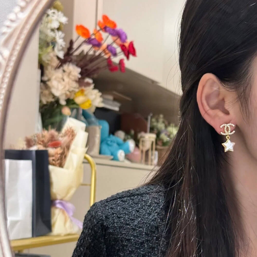 Ch**el D1am0nd EARRINGS