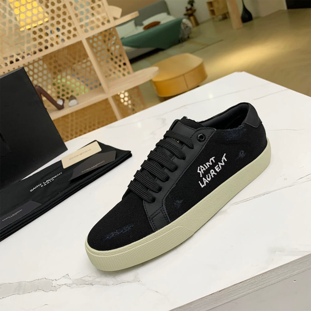 Y51 Court Classic Sneaker