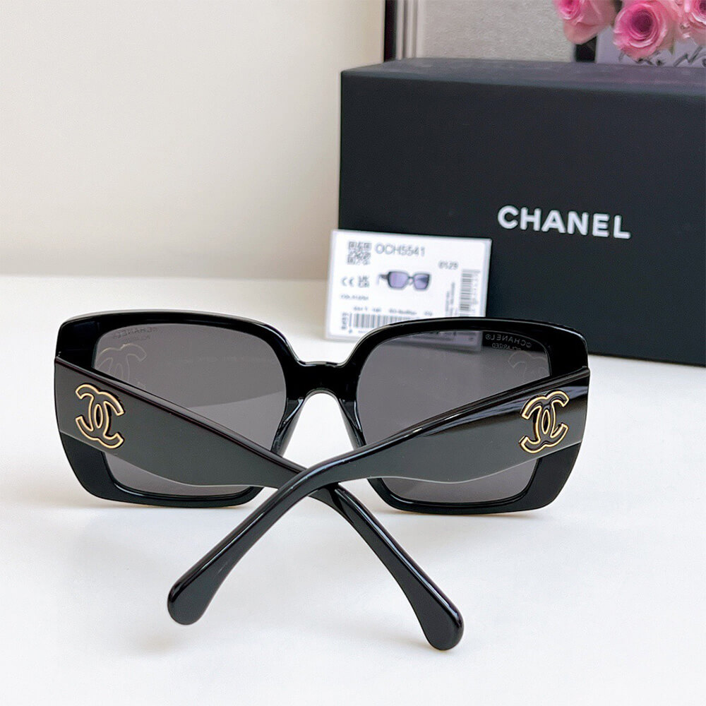 Ch**el SUNGLASSES