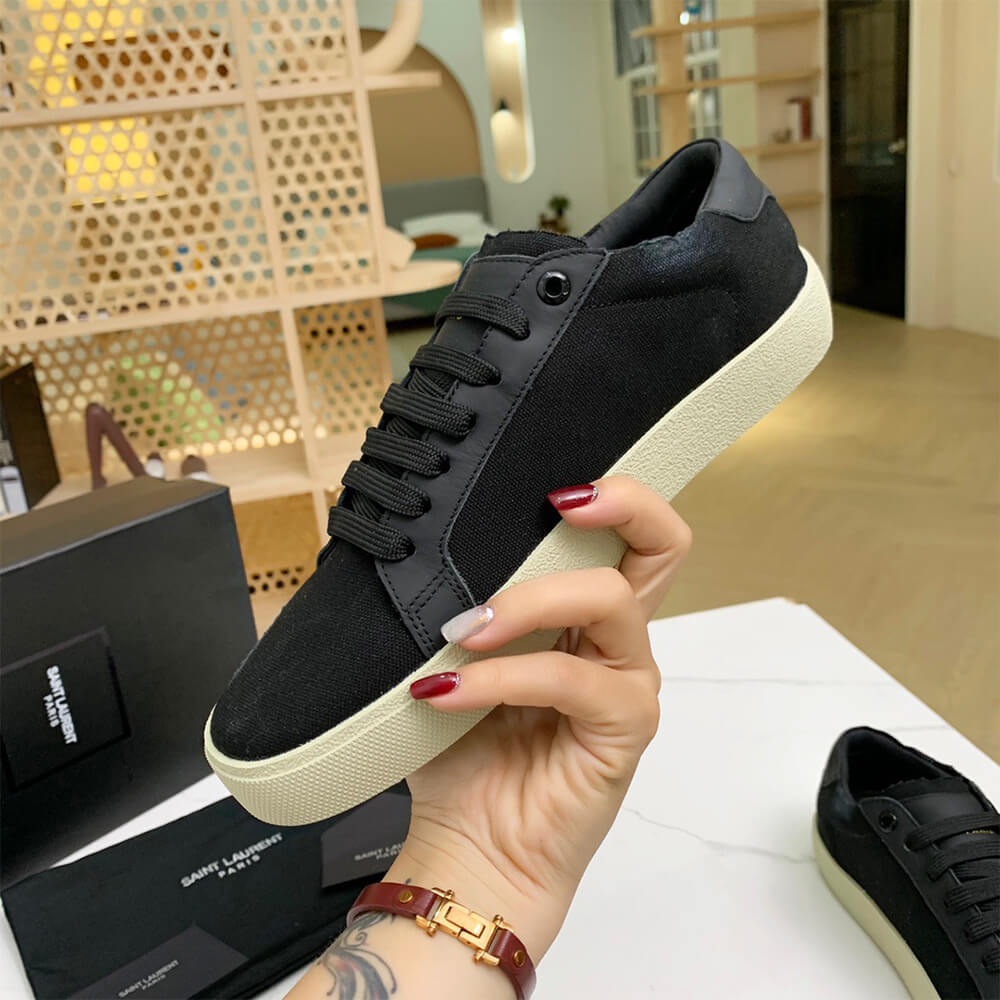 Y51 Court Classic Sneaker