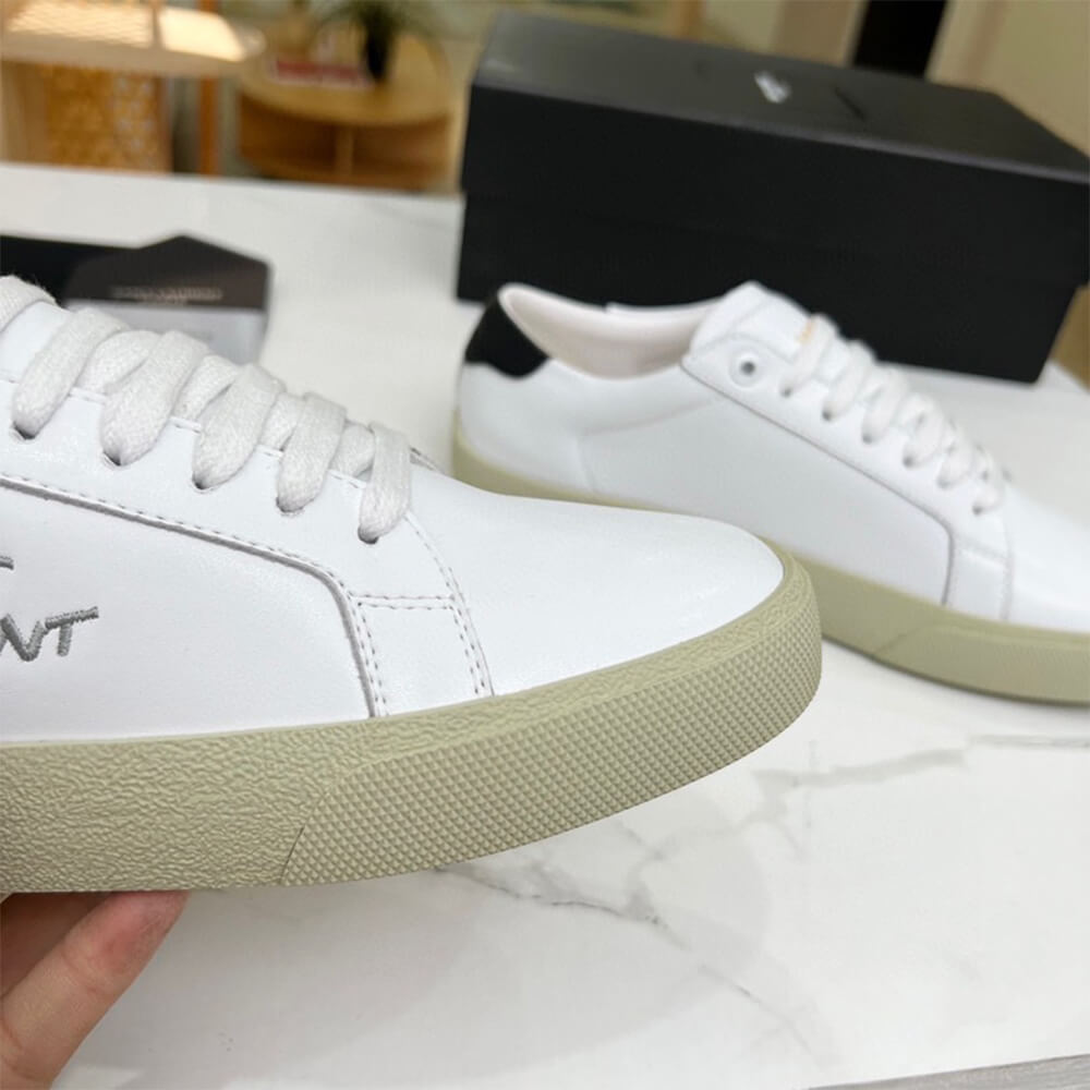 Y51 Court Classic Sneaker