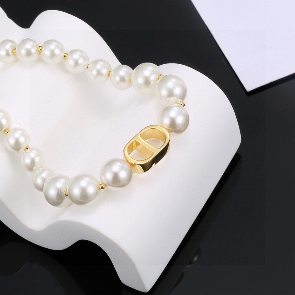 D10r PEARL Necklace