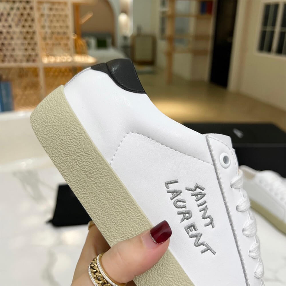 Y51 Court Classic Sneaker