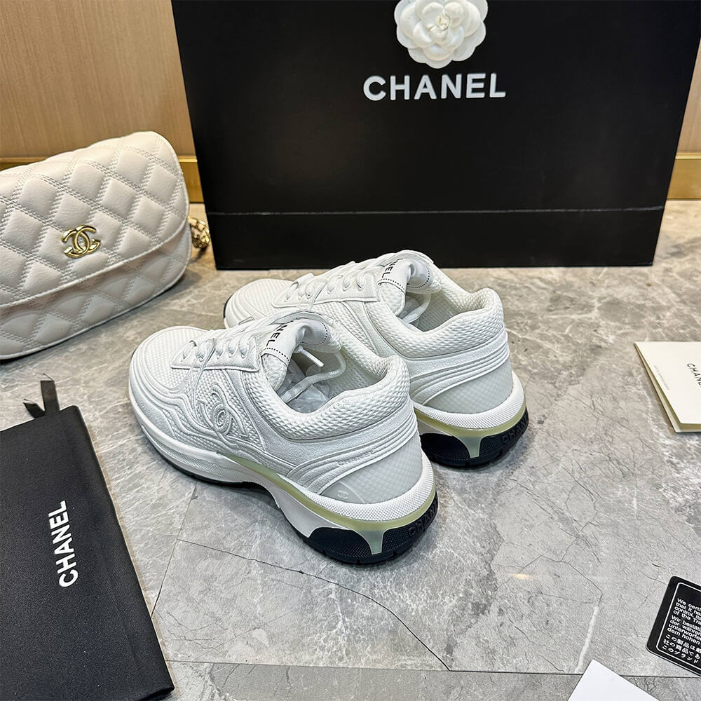 Ch**el Sneaker