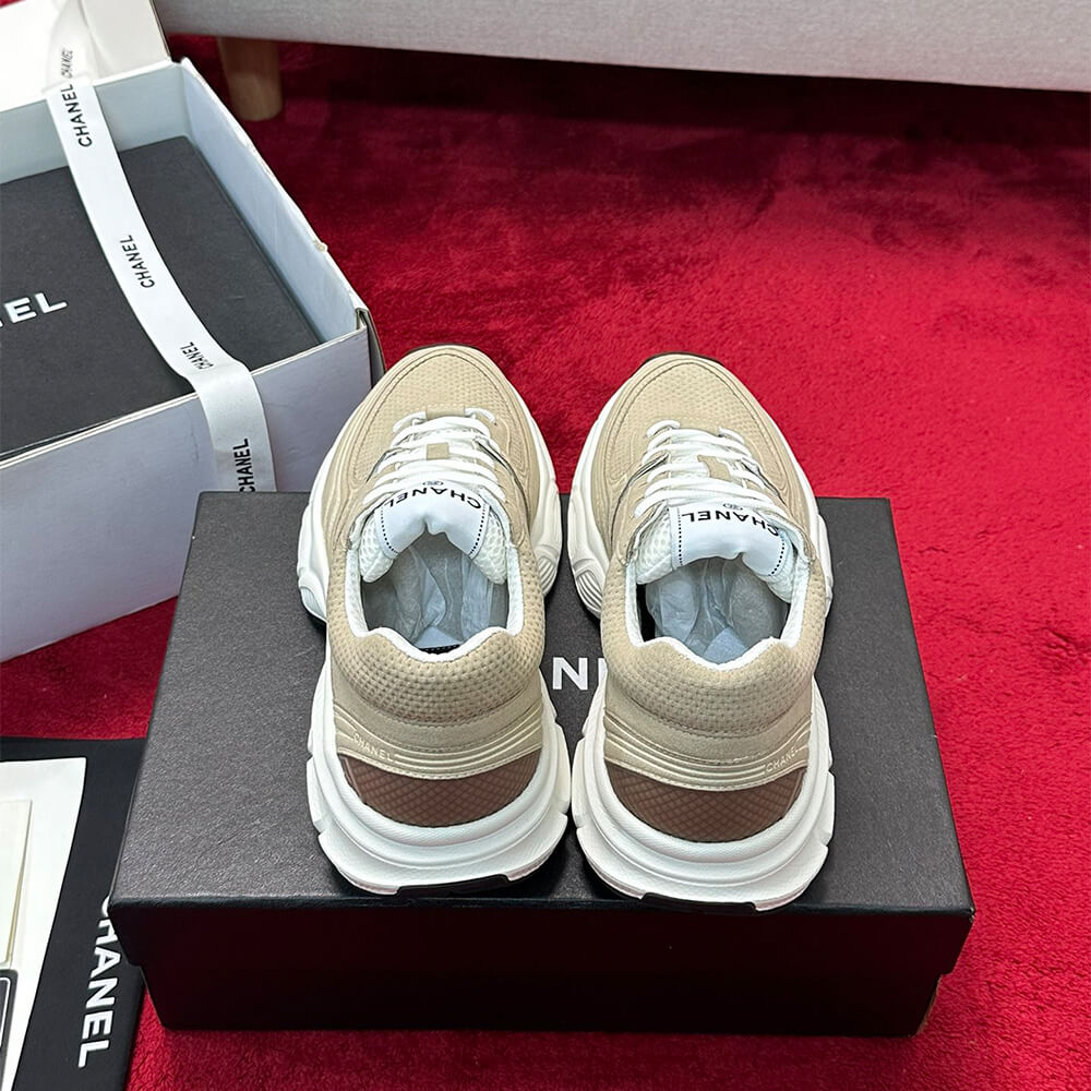Ch**el Sneaker