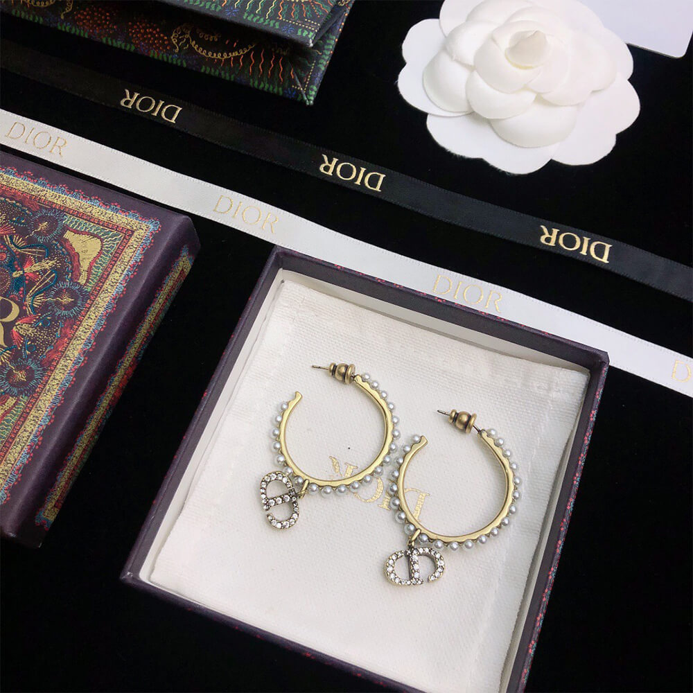 D10r EARRINGS
