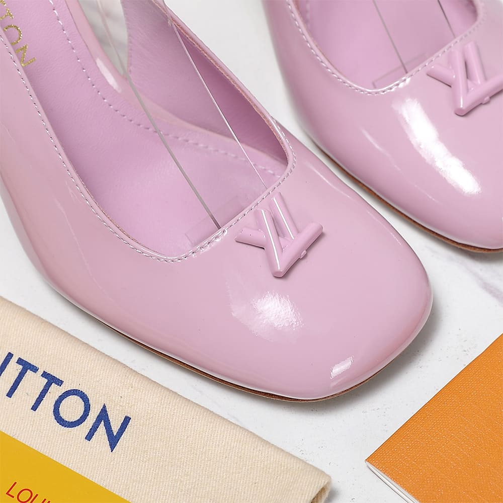 LV Swing Slingback Pump