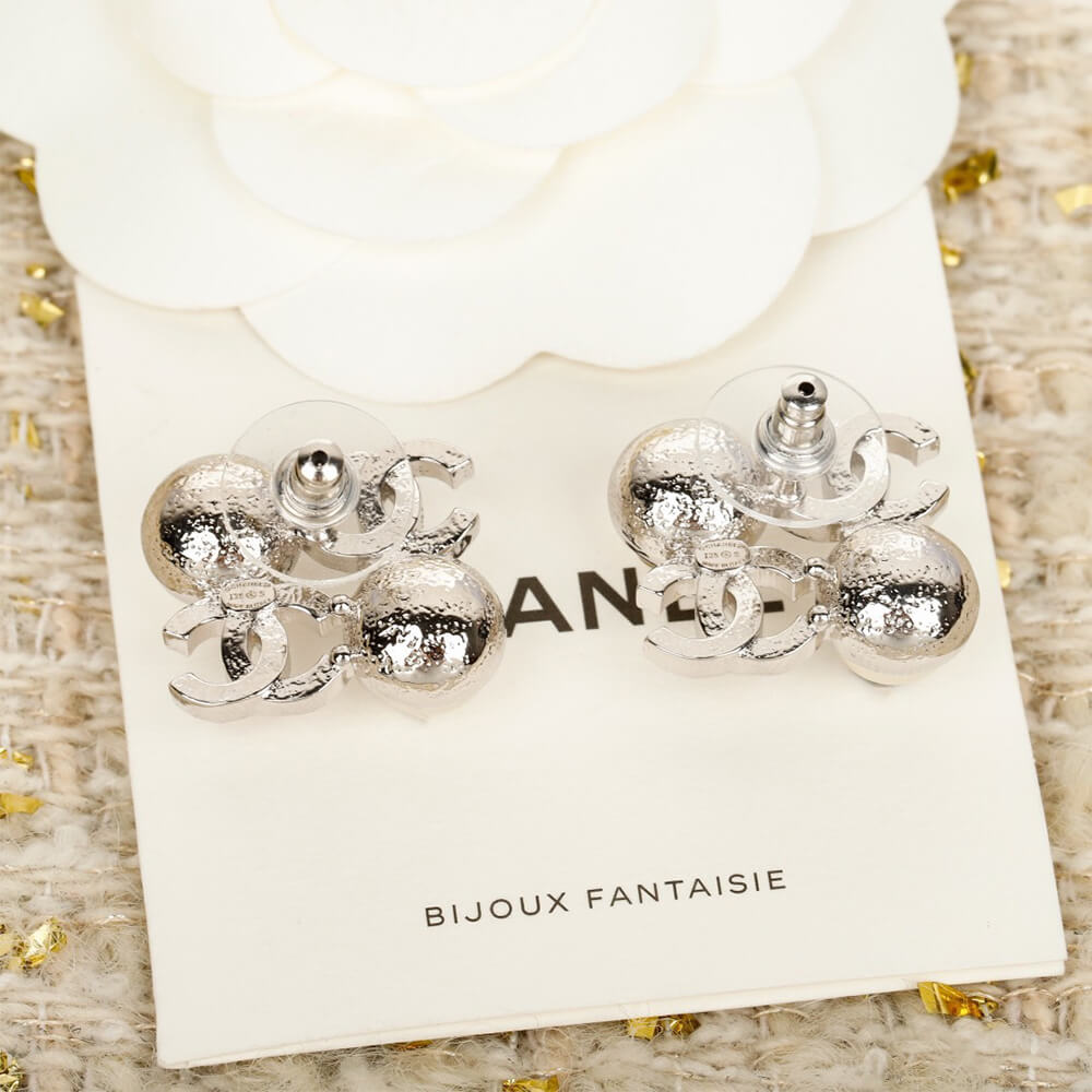 Ch**el D1am0nd EARRINGS