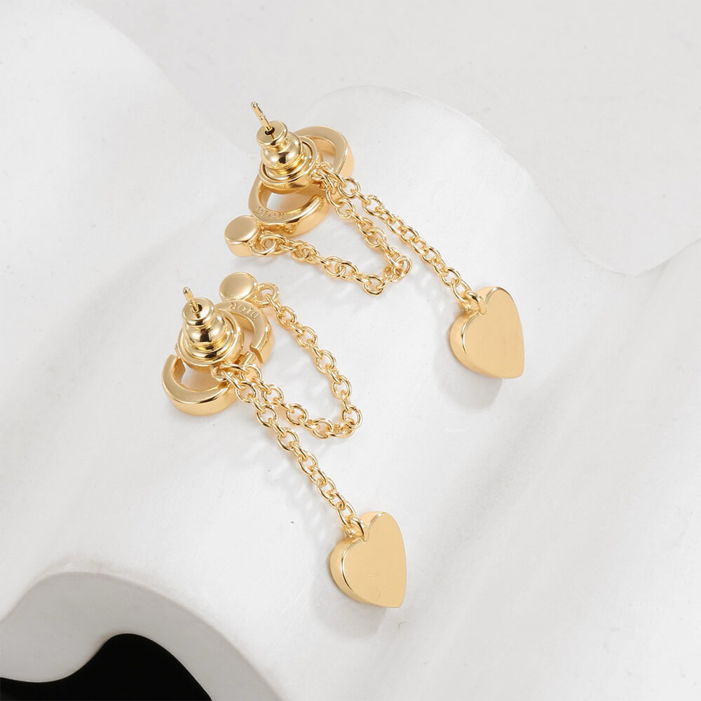 D10r EARRINGS