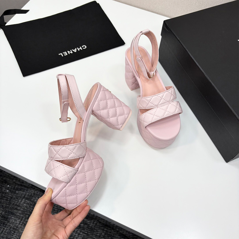 Ch**el Sandals