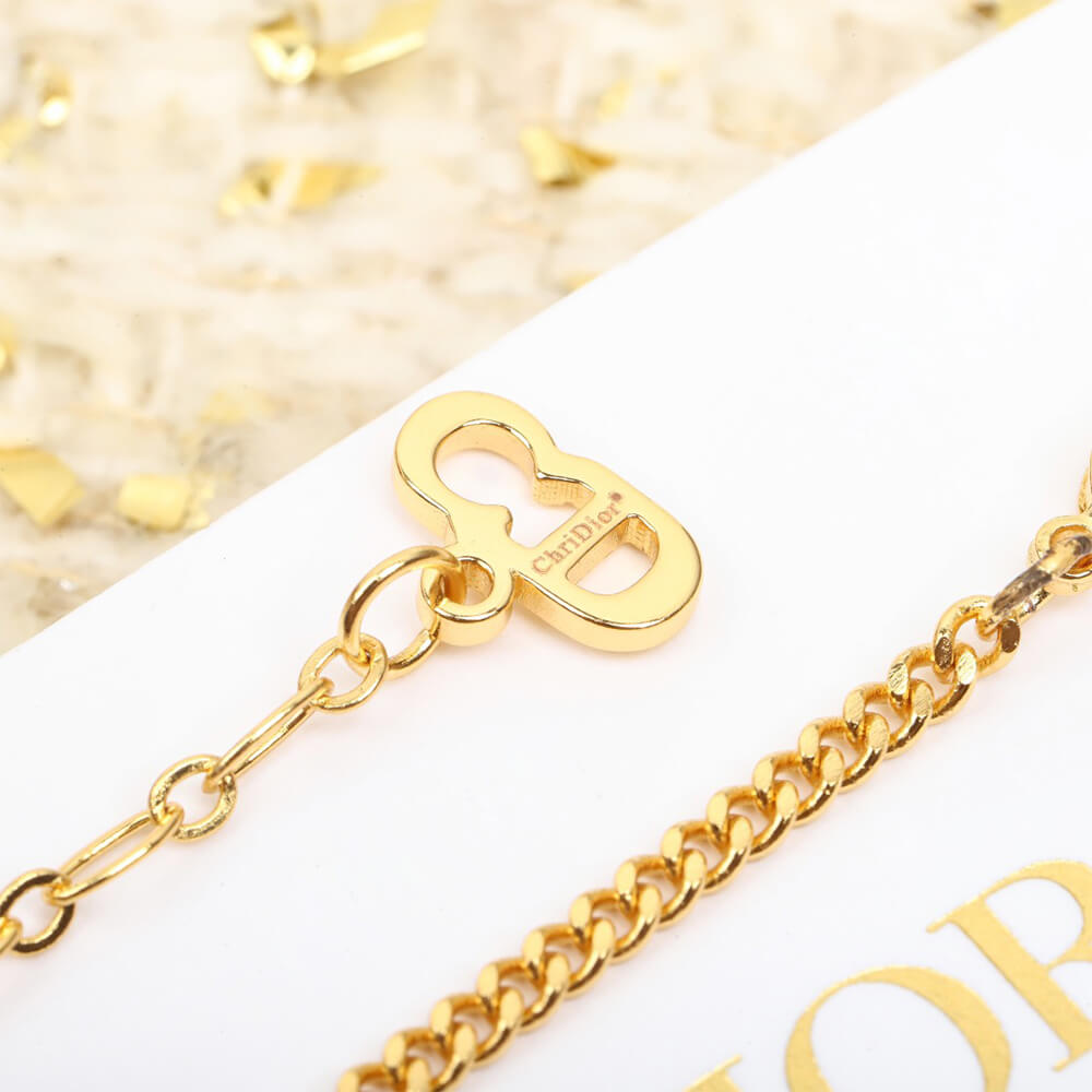 D10r Necklace